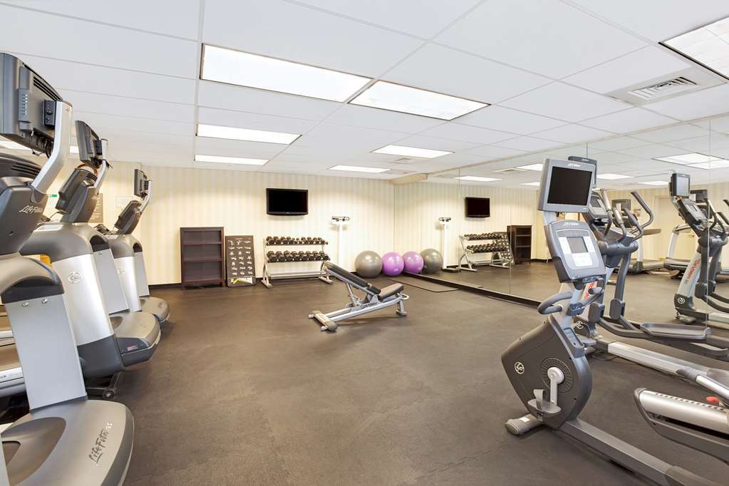 Lafayette Park Hotel And Suites Trenton Facilities photo