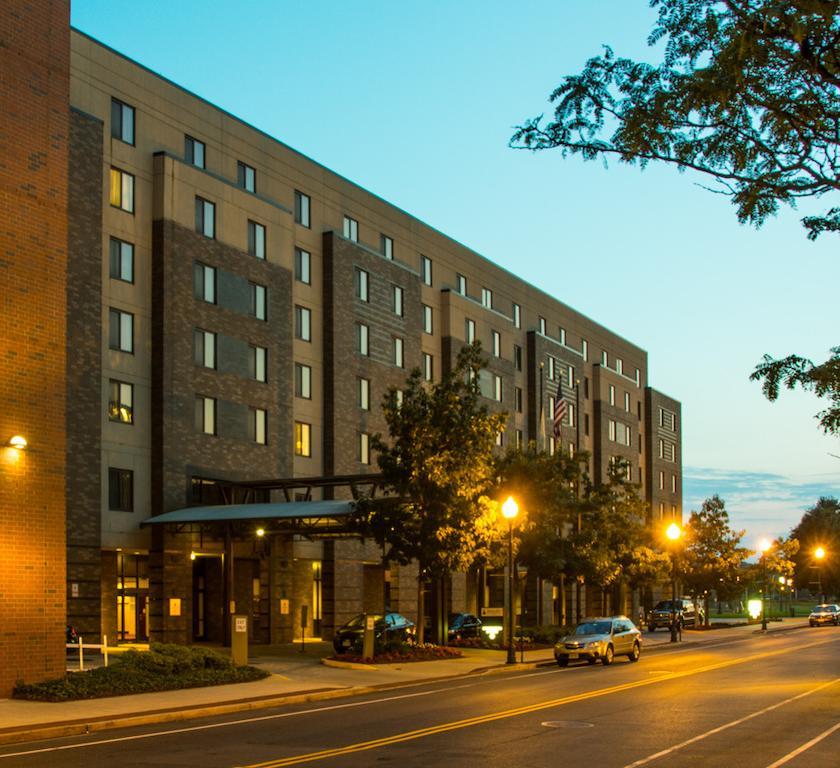 Lafayette Park Hotel And Suites Trenton Exterior photo