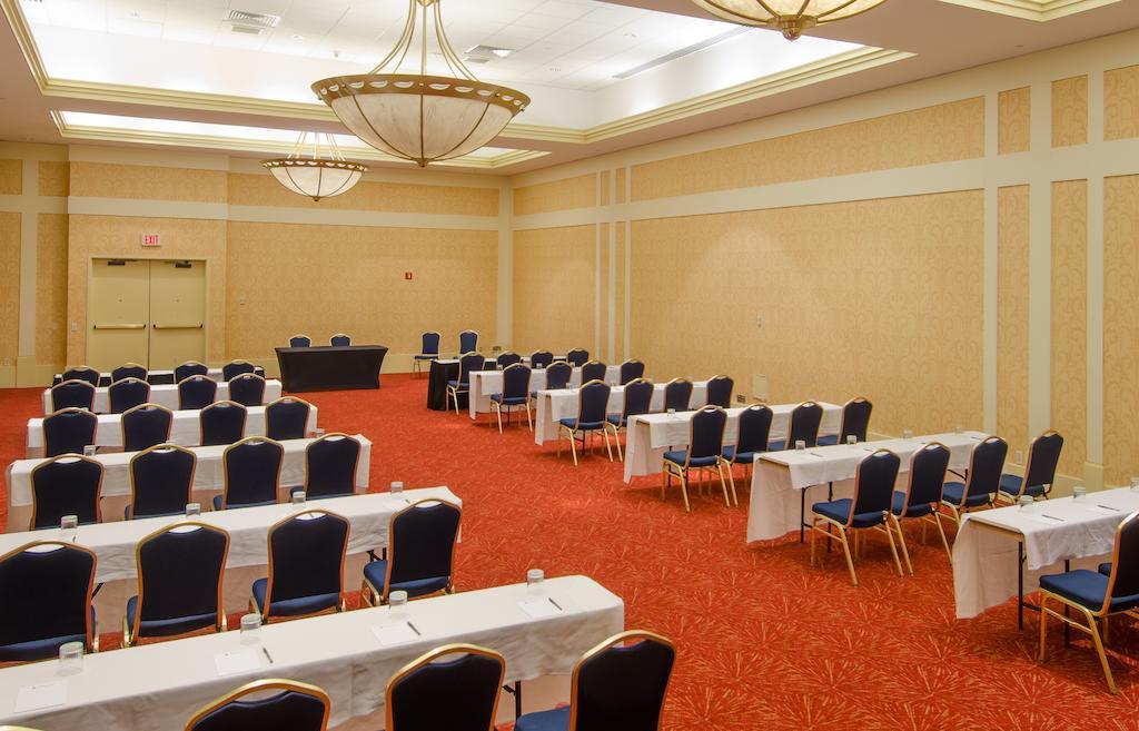 Lafayette Park Hotel And Suites Trenton Exterior photo